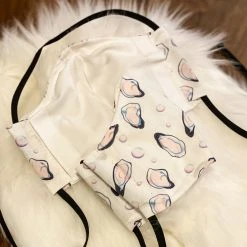 Autostraddle Oysters Mask New Merch